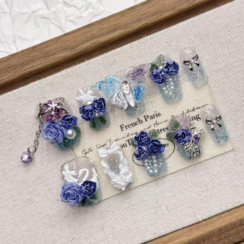Gradient White Swan Press-On Nails Short Square Almond Shape Handmade Luxury Nail Art Tips Women Medium
