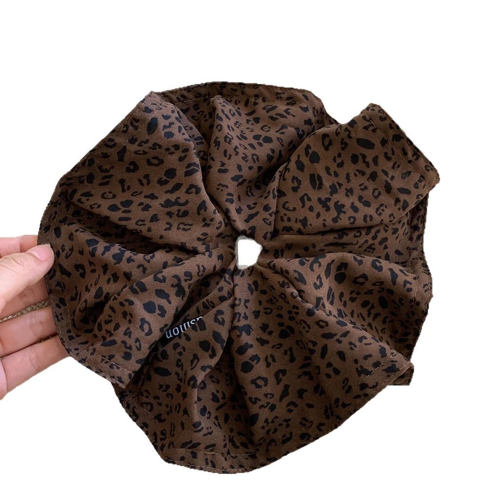 Korean Retro Leopard Print Scrunchie for Women - Fashionable 2025 Hair Tie Rubber Band Accessory