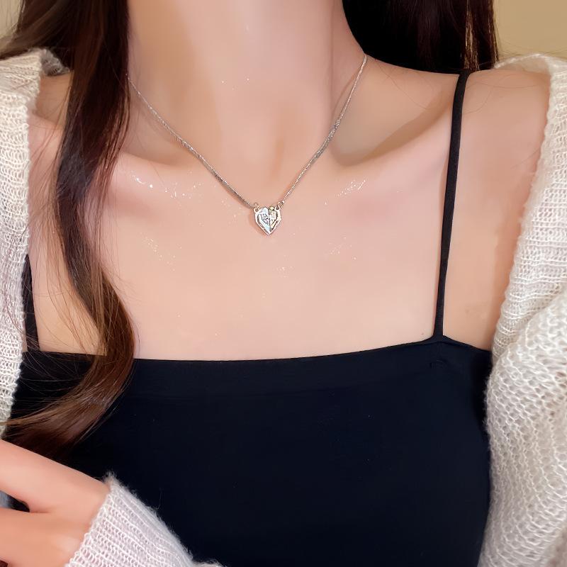Magnetic Zircon Love Necklace Femininity Clavicle Chain 2025 Spice Girl Accessories