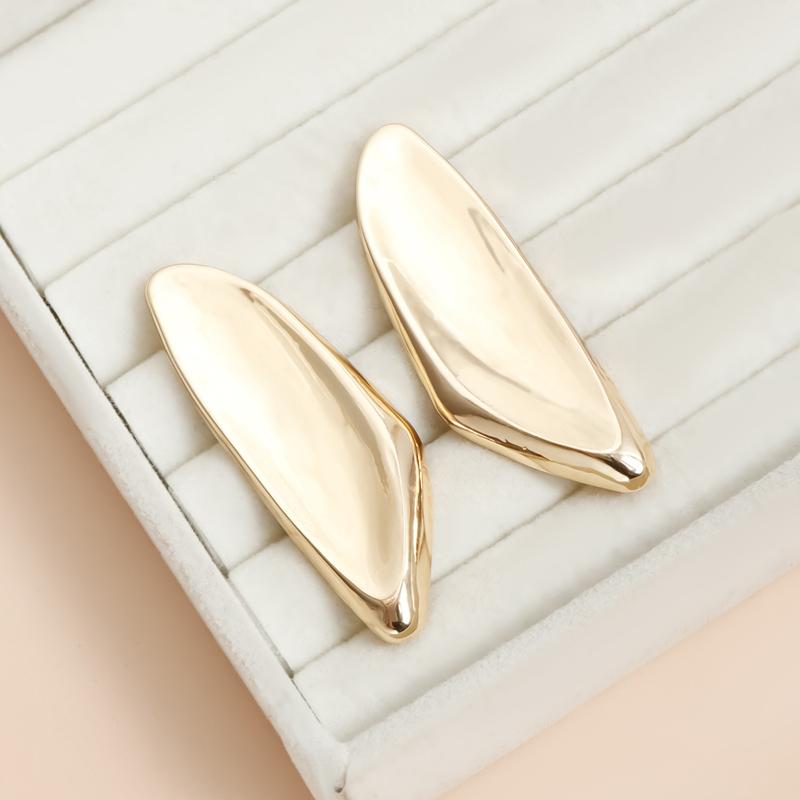 

Exaggerated Irregular Oval Smooth Metal Stud Earrings for Women European American Style Personality Party Zircon золотой