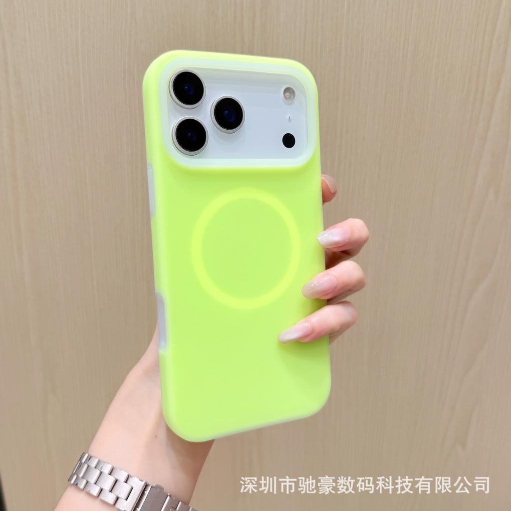 Jelly magnetic suction is suitable for iPhone17promax liquid silicone mobile phone case Apple 16 solid color simple anti-drop cover.