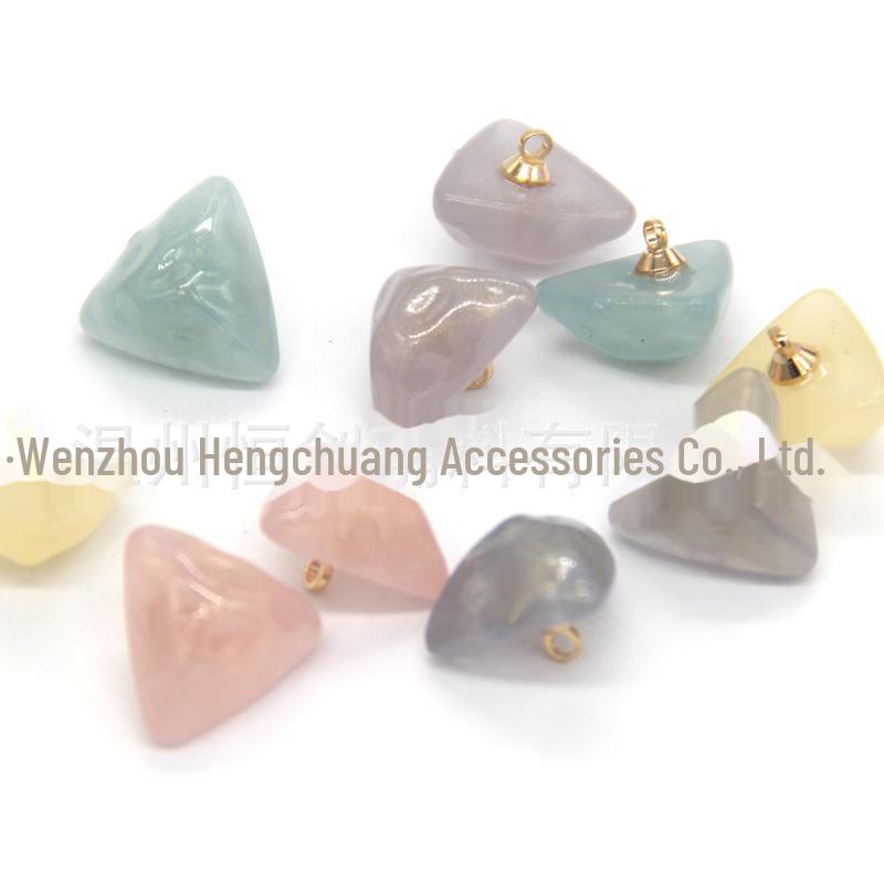 Hengchuang Gold Triangular Pearl Button High-Leg Children's Sweater