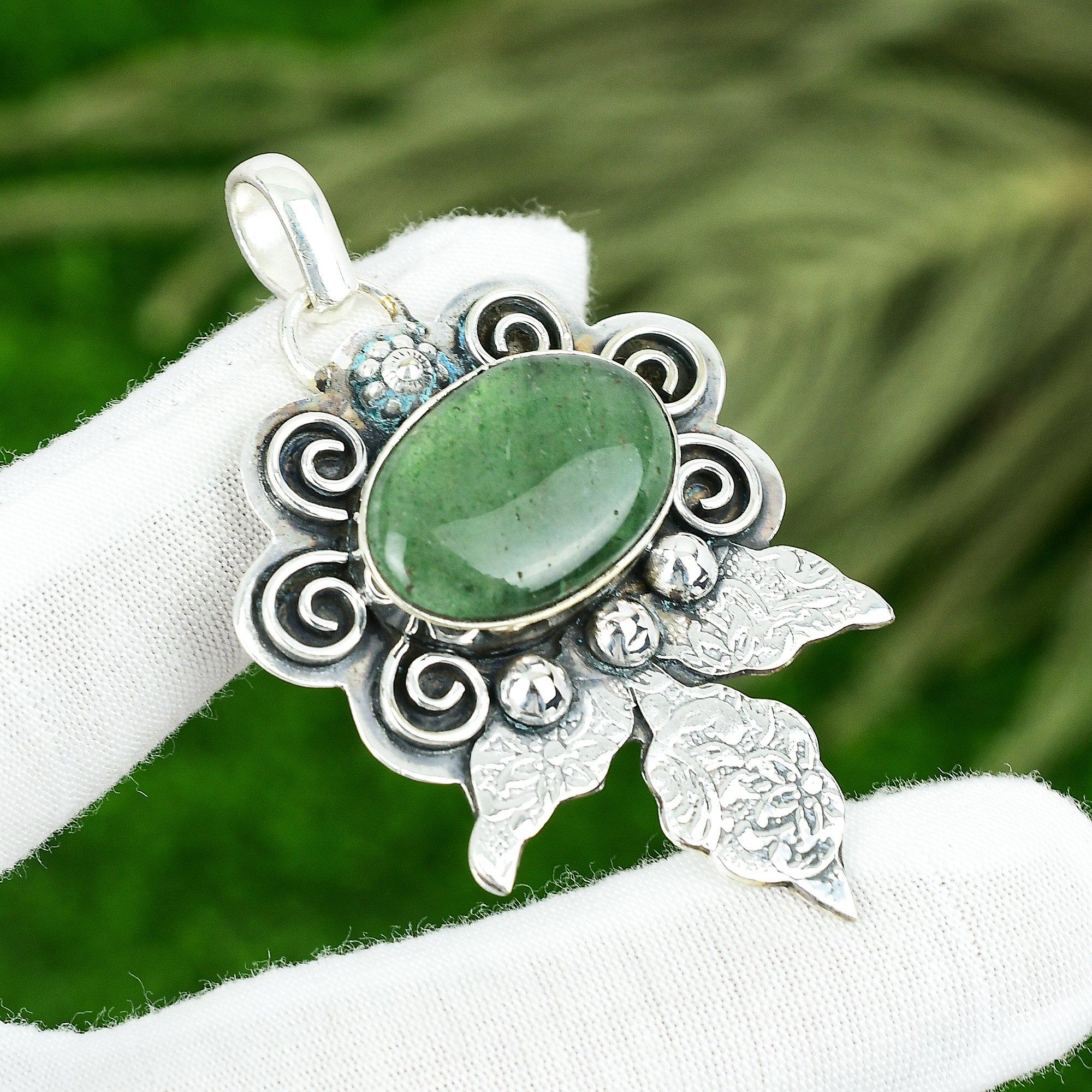 

Friendship Day Deal 925 Silver Green Aventurine Gemstone Bezel Pendant Jewelry