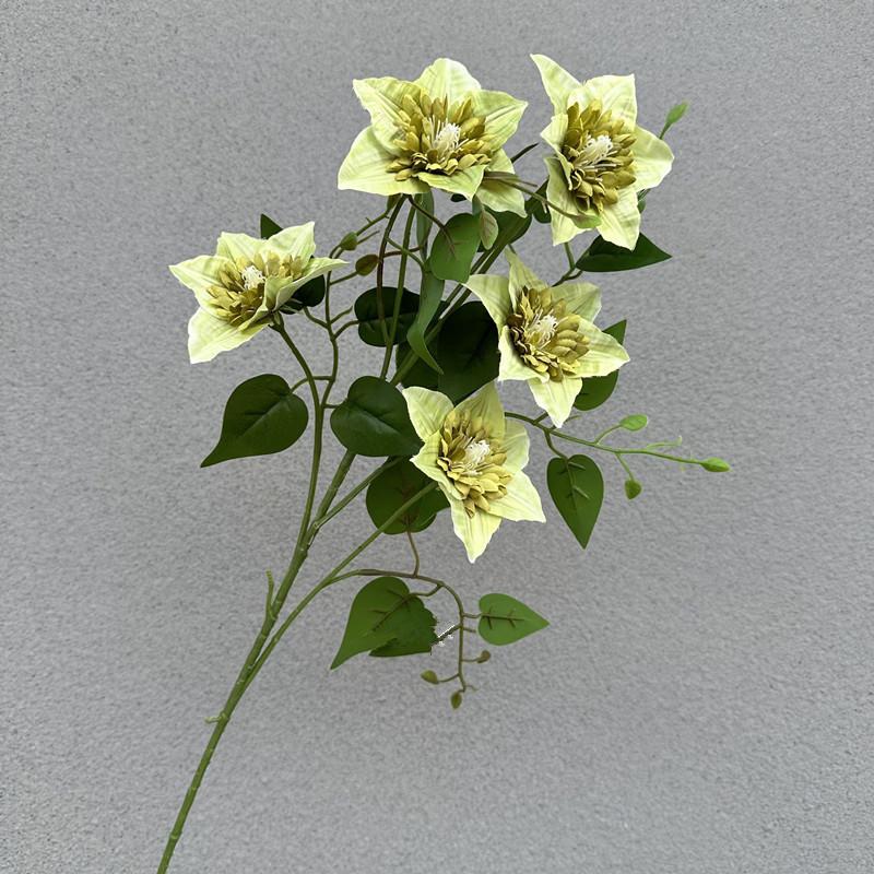 Ein künstlicher Clematis-Blütenzweig 5 Blütenköpfe Simulierte Passionsblüte für Hochzeitsfeier Florale Dekoration