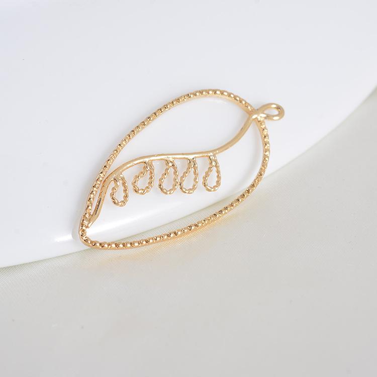 

(827)6 шт. 23x30 мм Позолоченная латунь Полые подвески-шармы в виде цветочной лозы Высокое качество для изготовления ювелирных изделий своими руками