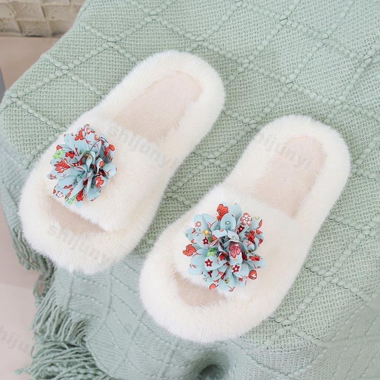 

Модные теплые повседневные тапочки с плоской подошвой и мехом для женщин, с цветочным дизайном, новая осенняя коллекция 2025 года, с открытым носком, удобные плюшевые хлопковые тапочки 35 белый