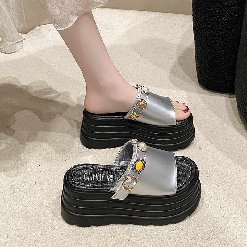 Fashion Female Shoes Slippers Casual String Bead Slides Jelly Flip Flops Platform 2025 Luxury Summer Glitter Fashion Crystal Slippers Ca