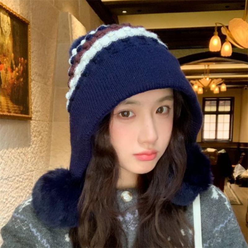Autumn and Winter Women's Knitted Hats, Fleece Thickened Warm Wool Hats, Windproof and Cold-proof, Small Face, Ear Protectors, Pullover Hats
