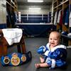 Set Costum Foto Campion la Box pentru Nou-Născut pentru Ședințe Foto în Studio - Temă 100 de Zile Luna Plină