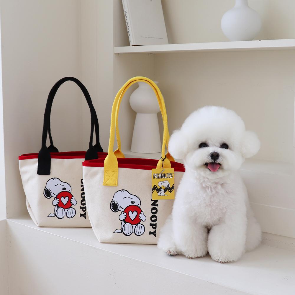 Chiot Snoopy Shoulder Bag (2 Colors)