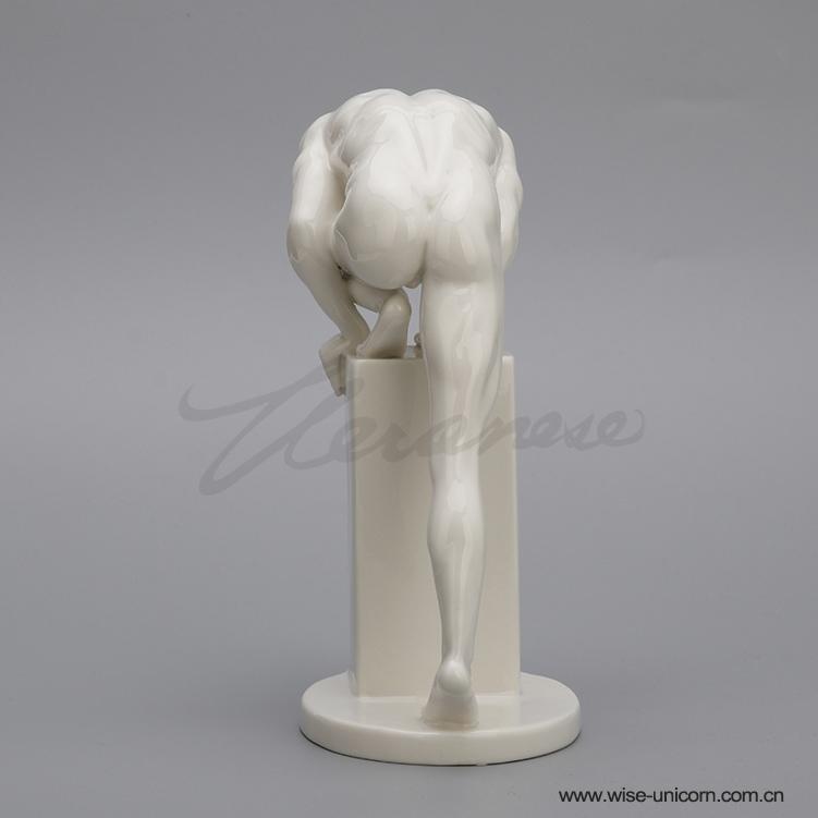 Creative Ceramic Nude Male Sculpture Decor Naked Body Art Statue Crossed Man Figurine Nordic Office Home Decoration Crafts Gift