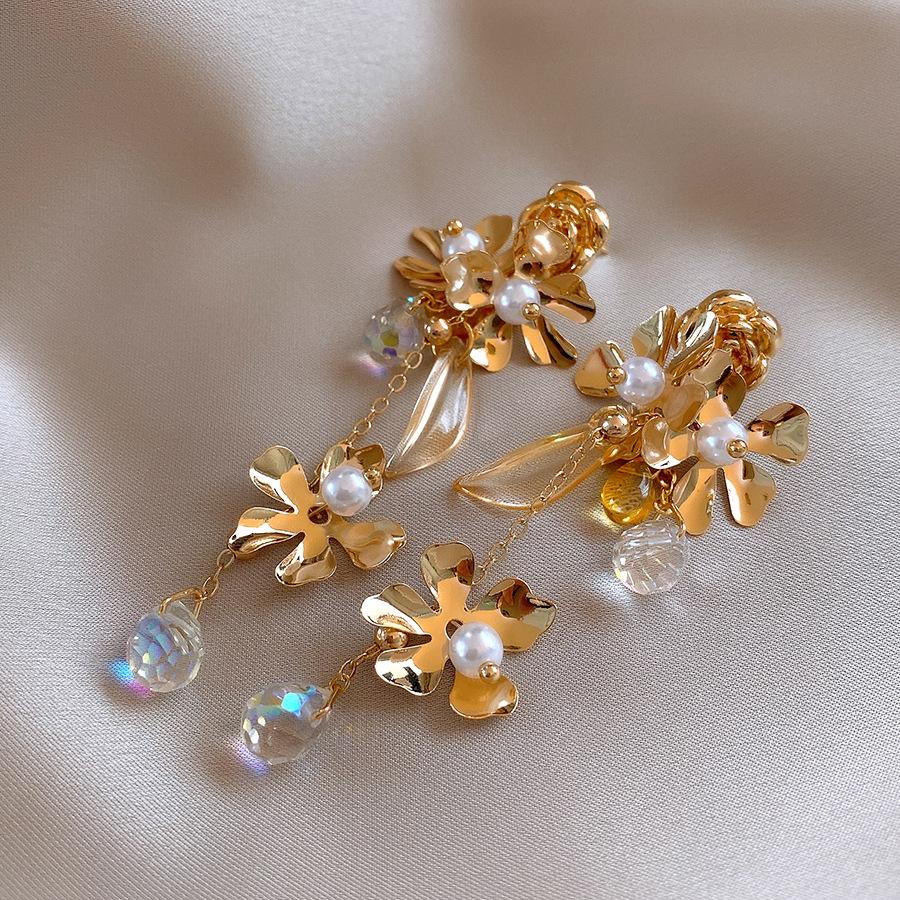 Silver needle flower pearl water drop fringed earrings earrings European and American niche exaggerated earrings women
