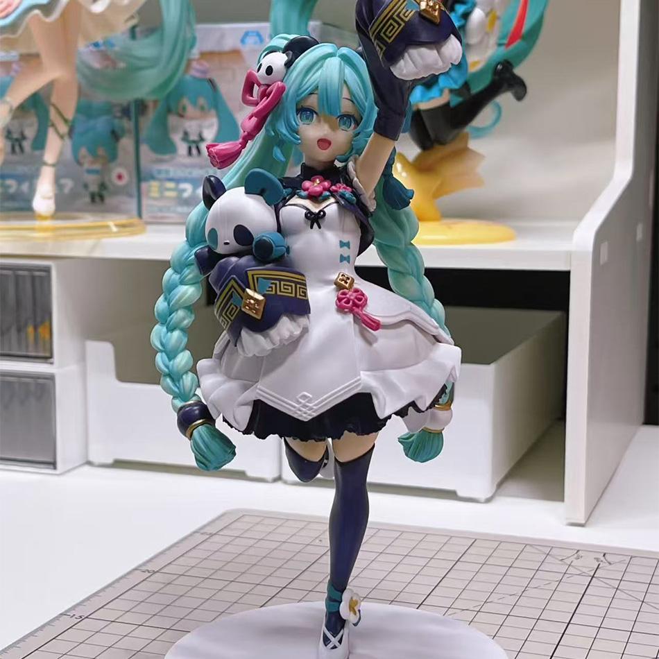 Anime18CM Hatsune Miku Figure with National Style Fashion Panda Design ModernChina PVC Action Model Toy for Collection And Gift