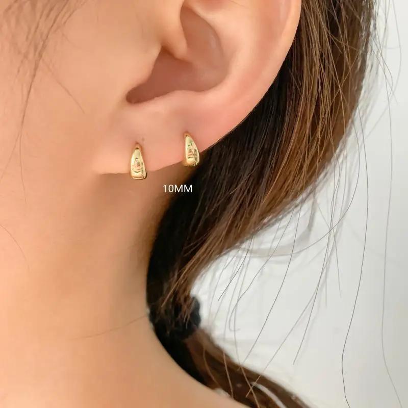 

Copper Minimalist Huggie Thick Metal Hoop Earrings for Women Simple Circle Small Ear Buckle Punk Unisex Rock Jewelry 10/14/16MM