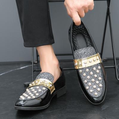 British Business Formal Pointed Leather Shoes Male Riveted Bright Patent Leather Slip-on Lazy Man Loafer Bean Shoes Male