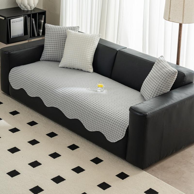 

Special-Shaped Ice Silk Sofa Cushion, Non-Slip New Summer Mat, Universal In All Seasons, High-End Solid Color Straight Row, High-End Seat Cushion 70*70cm
