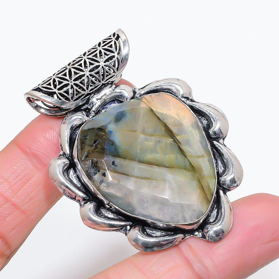 Natural Labradorite Gemstone 925 Sterling Silver Jewelry Pendant 2.29" W5D29