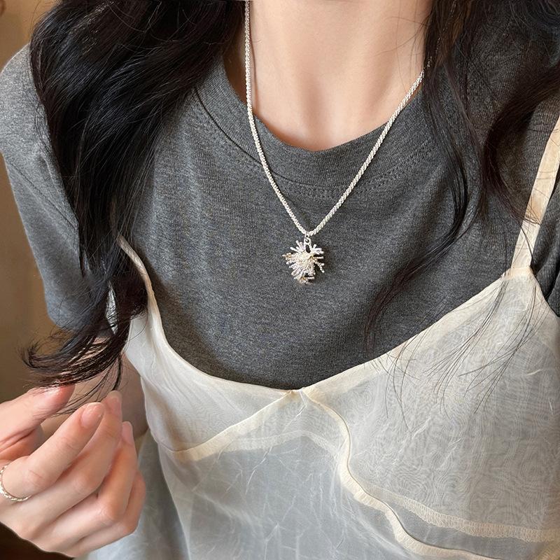 Zircon Silver Fireworks Pendant Necklace Light Luxury High Sense Fashion Collarbone Chain Versatile Niche Design Exquisite Necklace