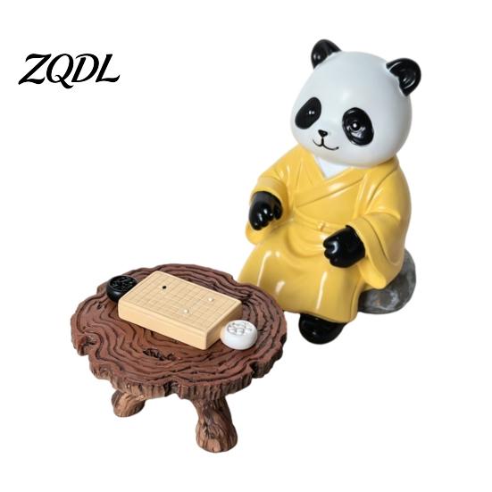 Cadeau Unique pour les Amateurs de Culture du Thé Figurine Panda Jouant au Go, Résine Robe Zen Objet de Collection de Table Art Ornement de Salon, Statue Mignonne