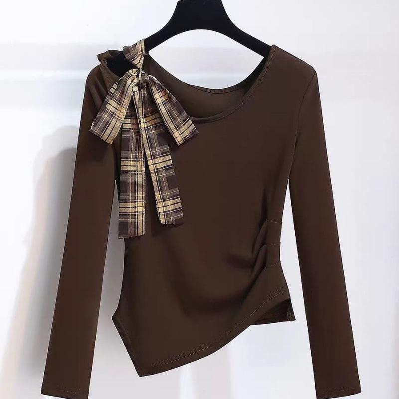 

Жіночий топ з асиметричним плечем та міді-спідниця в клітинку з шифону - Колекція Рання Осінь 2025 Extra Large