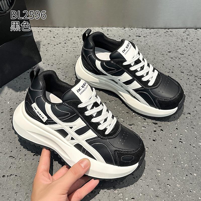 Plateau-Schuhe Forrest Gump Herbst Neu Leder College-Stil Sport und Freizeit Dad Shoes