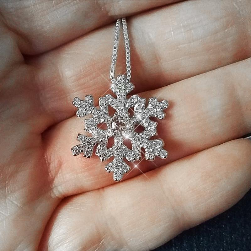 Christmas Items, Exquisite Zircon Snowflake Pendant Necklace For Women, New Year'S Gifts For Friends