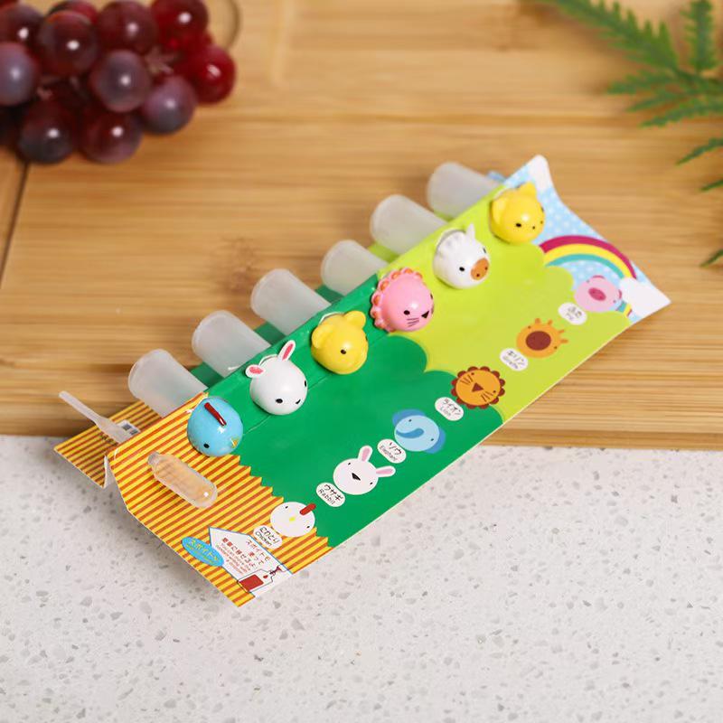 Portable Mini Squeeze Bottle for Tomato Salad Dressing and Honey Dispenser