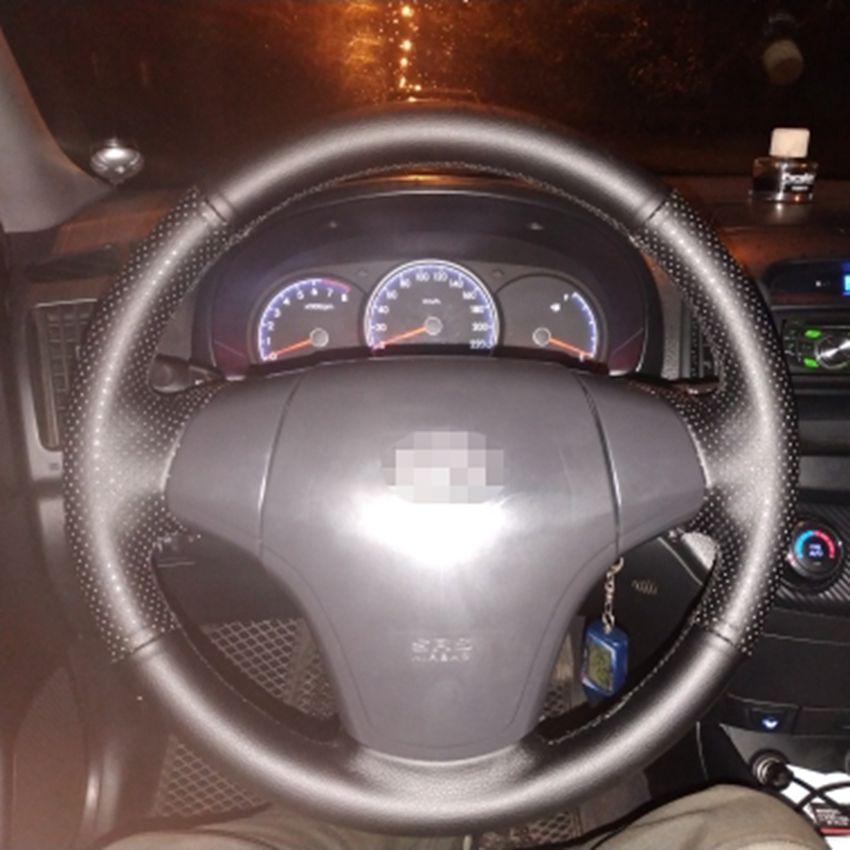 Hand-sydd rattmuff Svart Konstläder Bilrattmuff för Hyundai Elantra 2008-2010