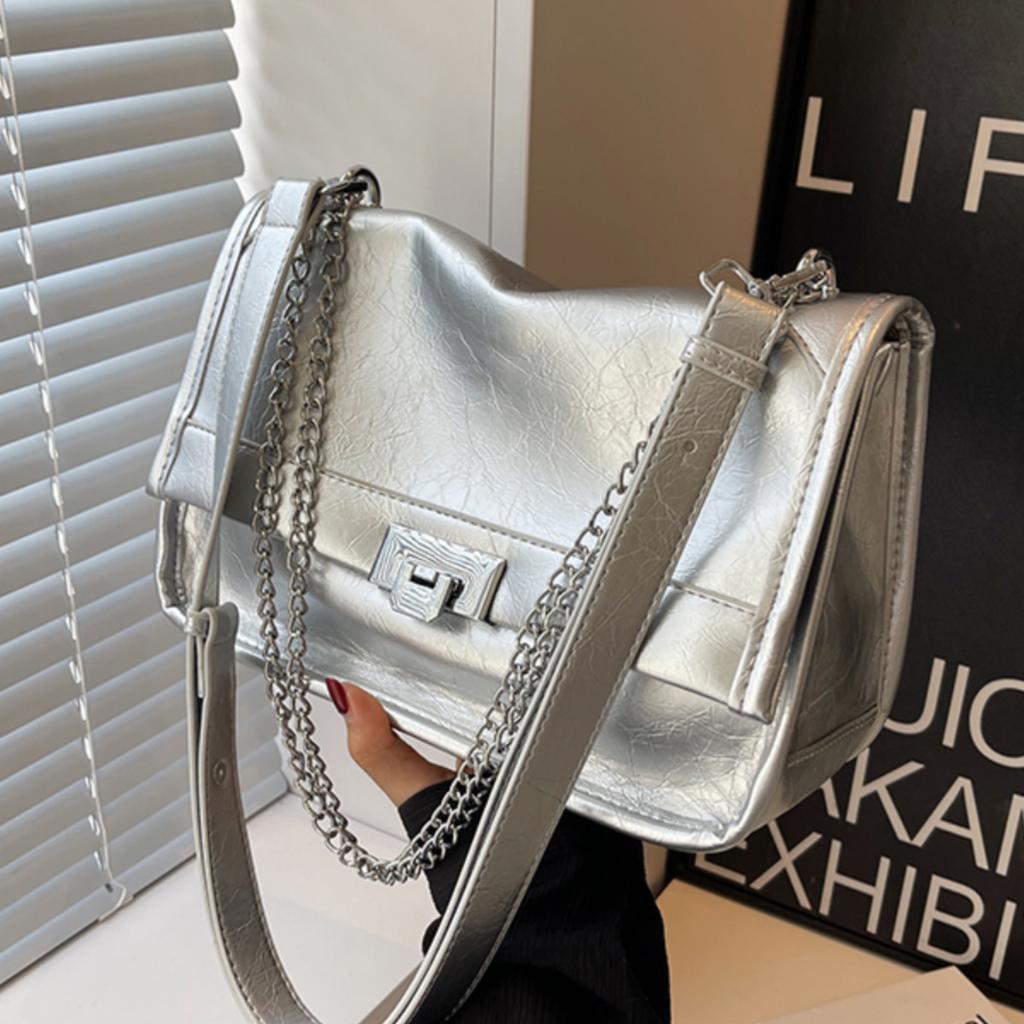 Autumn Winter Vintage Shoulder Bag for Women  New Fashion Versatile Chain Crossbody Bags Simple Commuter Flap Handbag