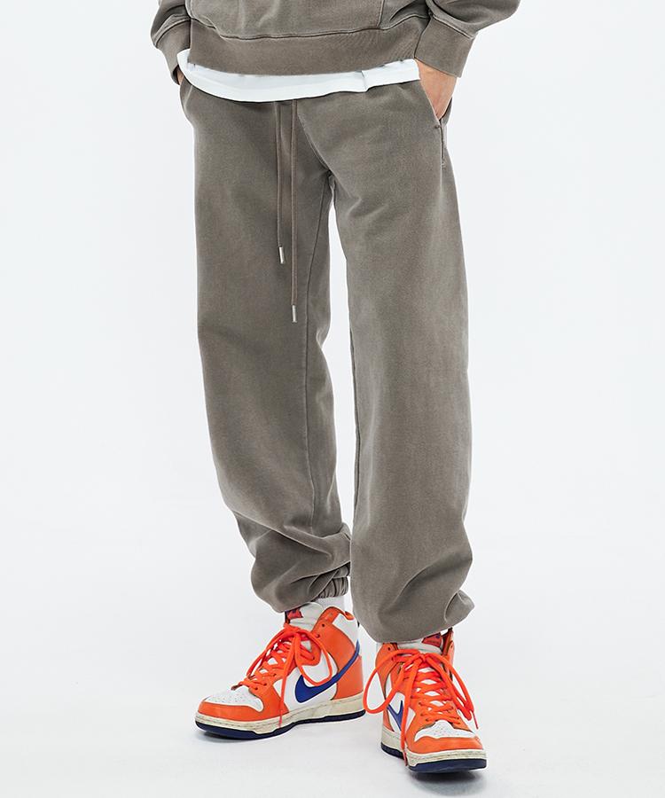 Sobeomeonteu 980G Pigment Sweatpants - Tan Brown -