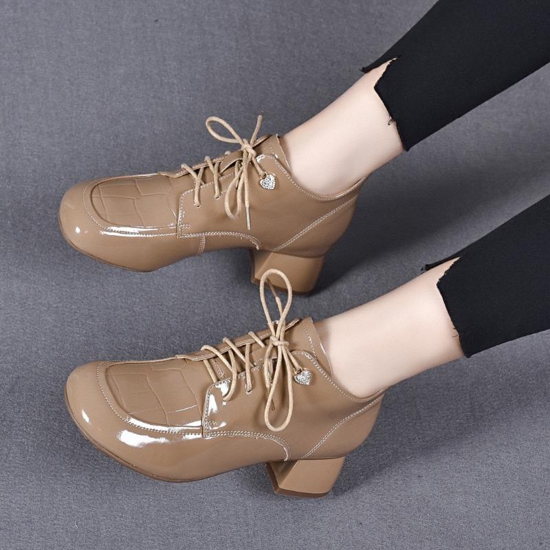 Einzelne Schuhe Modeschuhe High Heels Stiefeletten