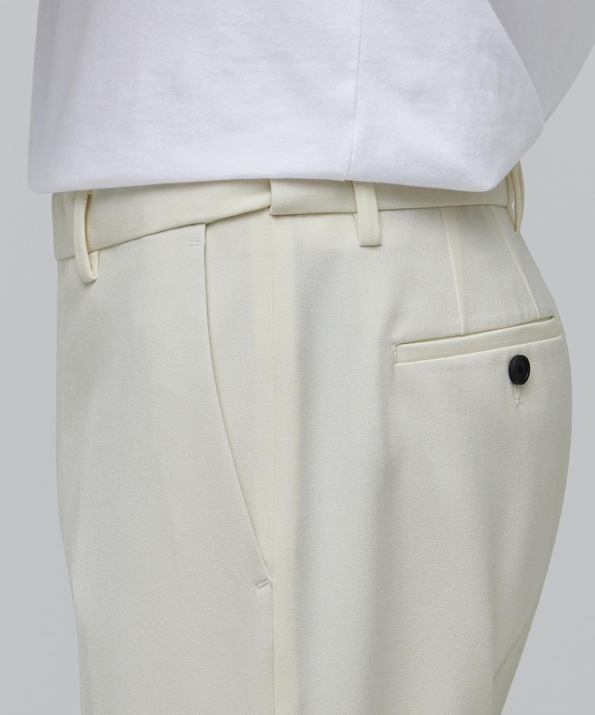 Musinsa Standard Semi-Wide Slit Hidden Banding Slacks [Cream]