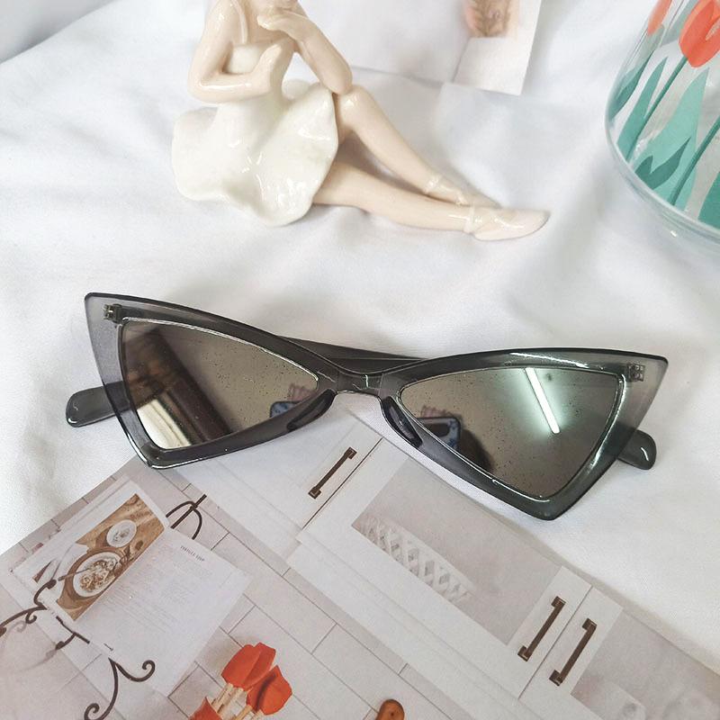 Sexy Cat Eye Triangle Sunglasses Retro Female UV400 Sun Glasses Streetwear Fashion Trendy Eyewear