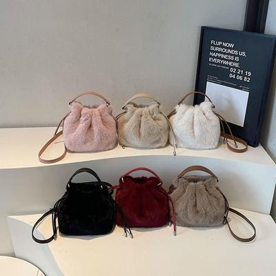New Plush Bucket Bag Women's Daily Versatile Messenger Bag Fashion Shoulder Bag Pleated Fluff Handbag
