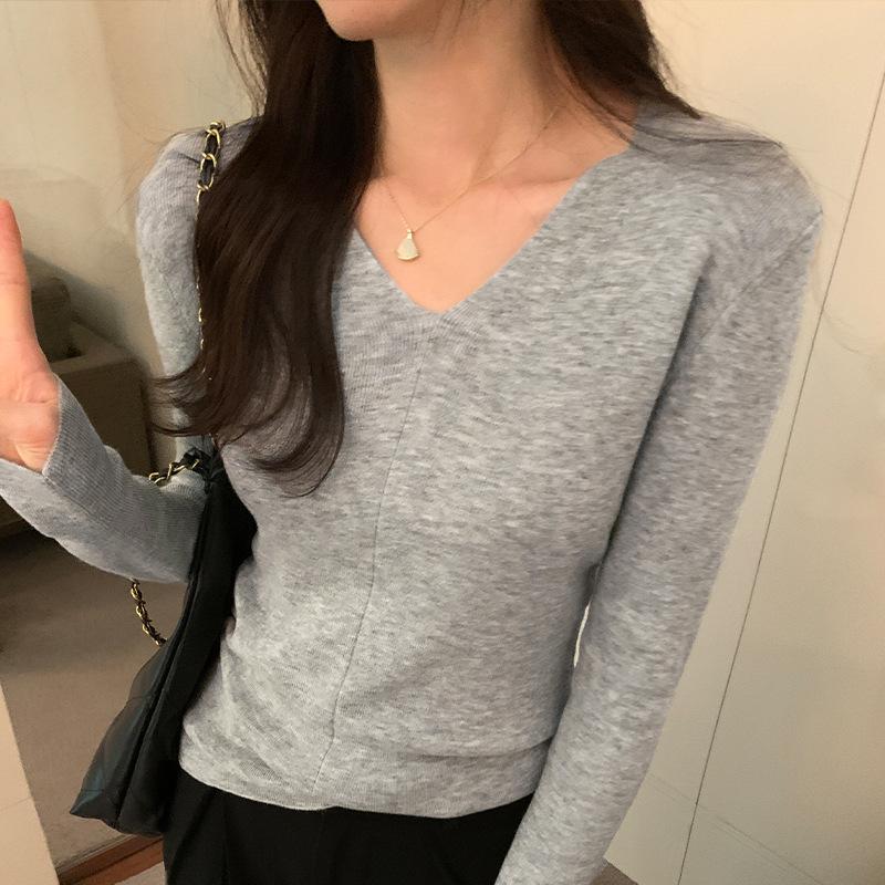 European tops, new V-neck inner wear, women's autumn and winter long-sleeved, slim-fitting, soft and waxy cashmere knitted bottoming shirts