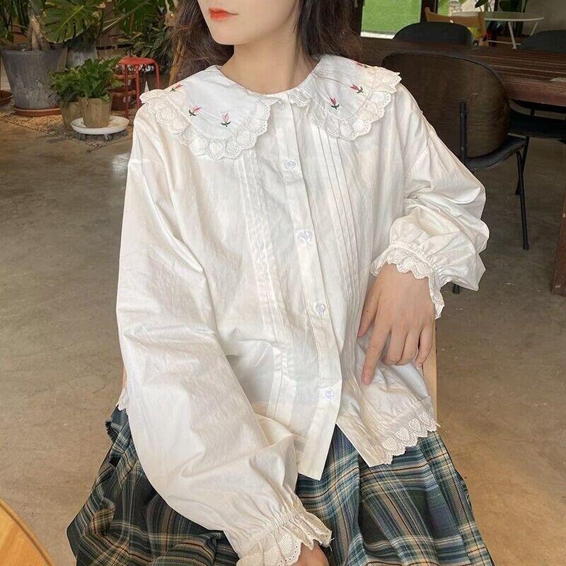 Floral Embroidered Women's Shirt Peter Pan Collar Lace Edge Pleated Lantern Sleeves Blouse Spring New Version Sweet Lady Top