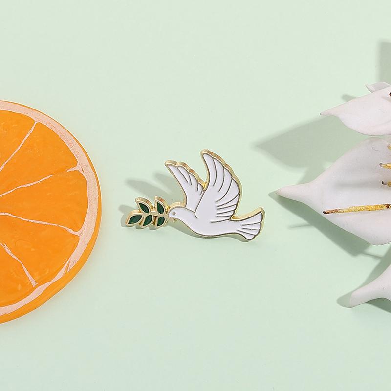 Peace Dove Olive Branch Enamel Pin Animal Pigeon World Peace Theme Metal Brooch Lapel Badge Jewelry Decoration Gift For Friends
