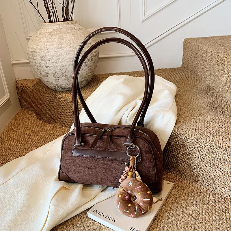 Simple and versatile bag women's large capacity 2025 new autumn and winter retro niche single shoulder underarm bag commuter pillow bag