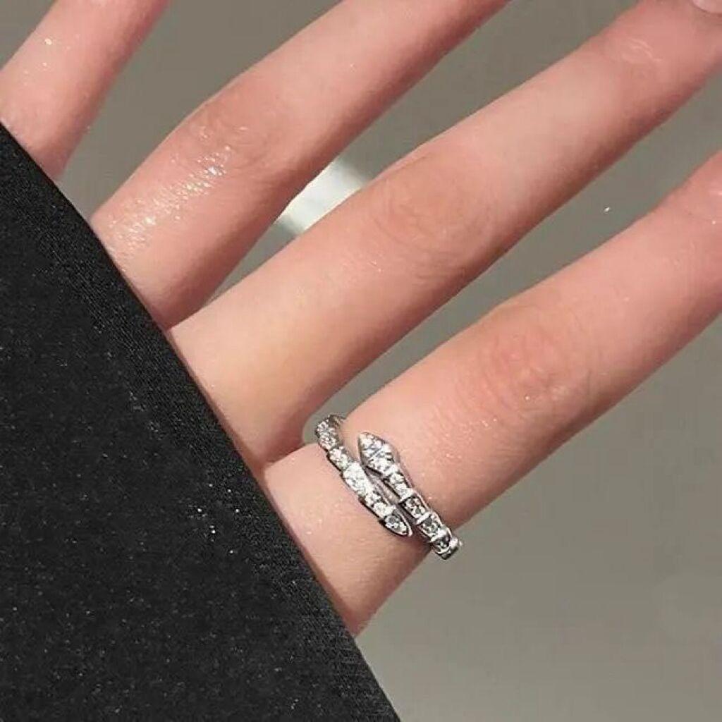 Punk Retro Snake Rings for Women Personality Shine Open Adjustable Finger Ring Party Jewelry Gift