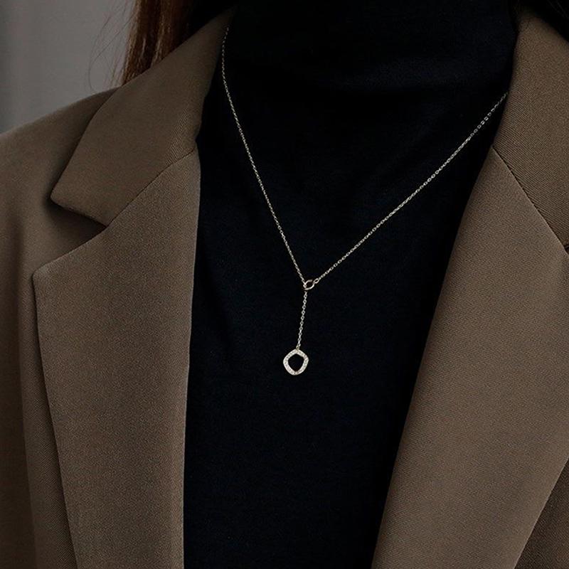 Creative Retro Mini Woven Bag Pendant Necklace For Women Girls Versatile Long Sweater Chain Jewelry Accessories Gifts