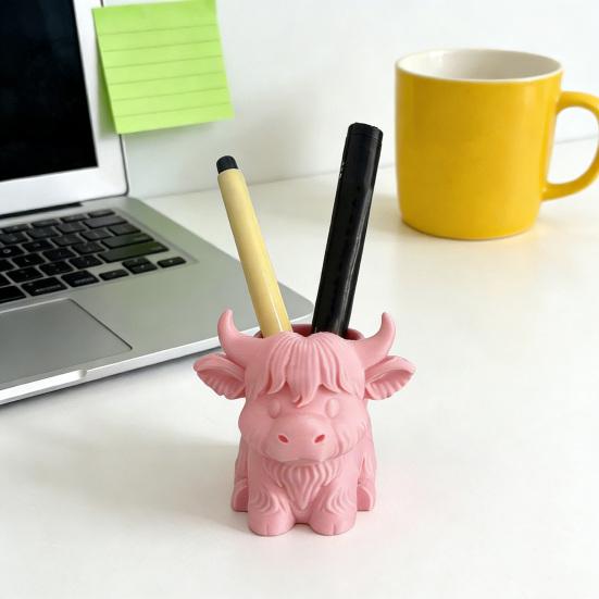 Highland Cow Pen Holder Cute Desk Organizer for Office Dorm Home Multipurpose Makeup Brush Cup Farmhouse Vanity Accessory Gift for Cow Lovers