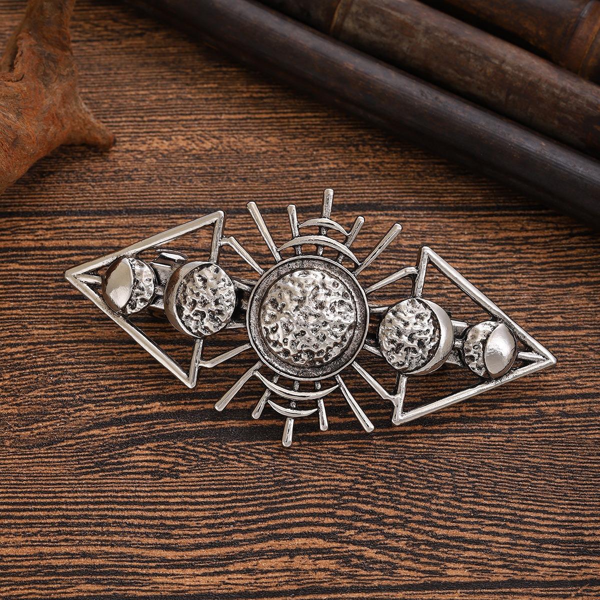 

Vintage Sun Moon Star Hair Clip With Niche Design Punk Style Metal Hair Clip Personalized Trendy Cool Hairstyle Accessories