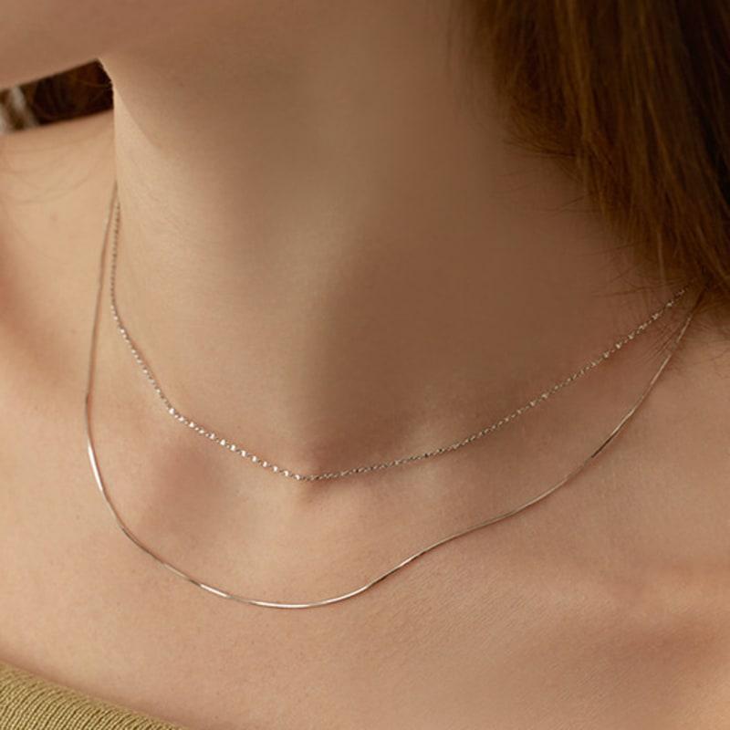 

Lewe [6mm+10mm pearl earrings included] [Layered set] Two shining SET necklace Silver