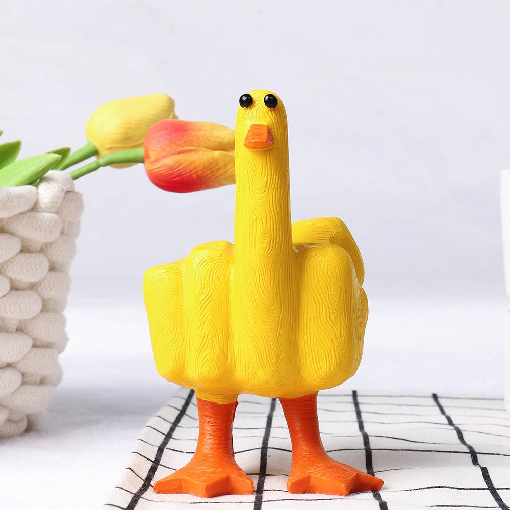 Novelty Resin Middle Finger Duck Decor Zakka Style Desktop Mini Sculpture Funny Office Desk Accessory