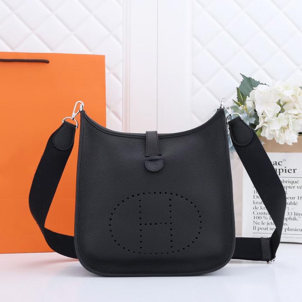 Schultertasche Große Kapazität Pendeln Premium-Gefühl Leichter Luxus Evelyn große Togo-Leder Unterarmtasche Crossbody Leder Damen-Tasche