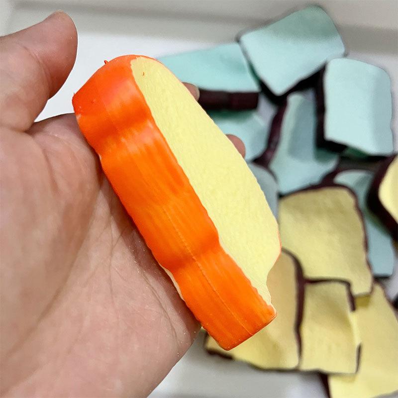 Crunch Toast Slow Rise Squeeze Round Blocks Crunchy Filled Anti Stress Hand Relax Gift Toy