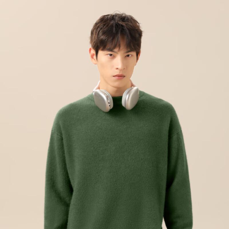 Men's Winter Warm Fleece-Lined Round Neck Knit Sweater
