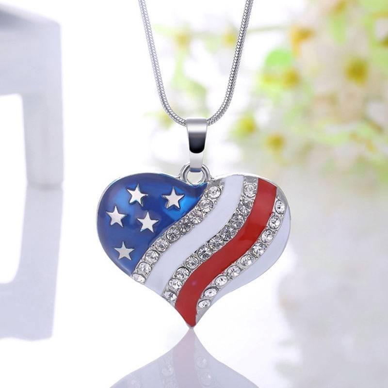 Fashionable Alloy Heart Star Necklace Blue Gender-neutral Clavicle Chain