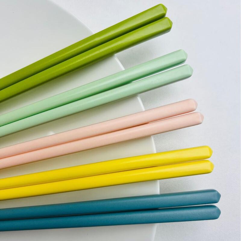 Macaron Bone China Ceramic Chopsticks Set (10 Pairs)