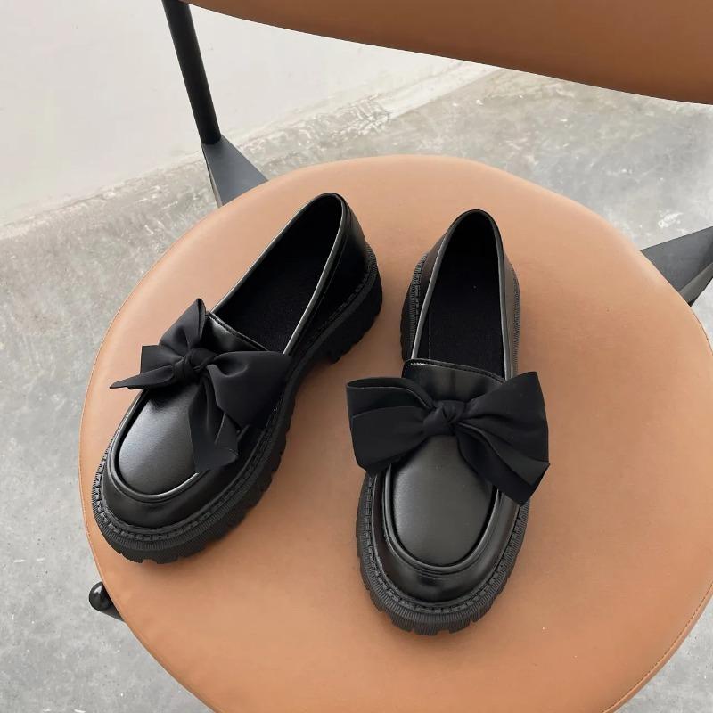 Neue Mary-Jane-Schuhe für Damen im Frühling mit Schmetterlingsknoten, flache Slip-on-Plateau-Kleid mit Absatz, Lolita-Schuhe für Frauen, Studentinnen-Pumps